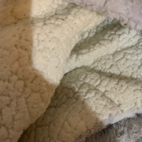 Sold - Picture 4 of 6